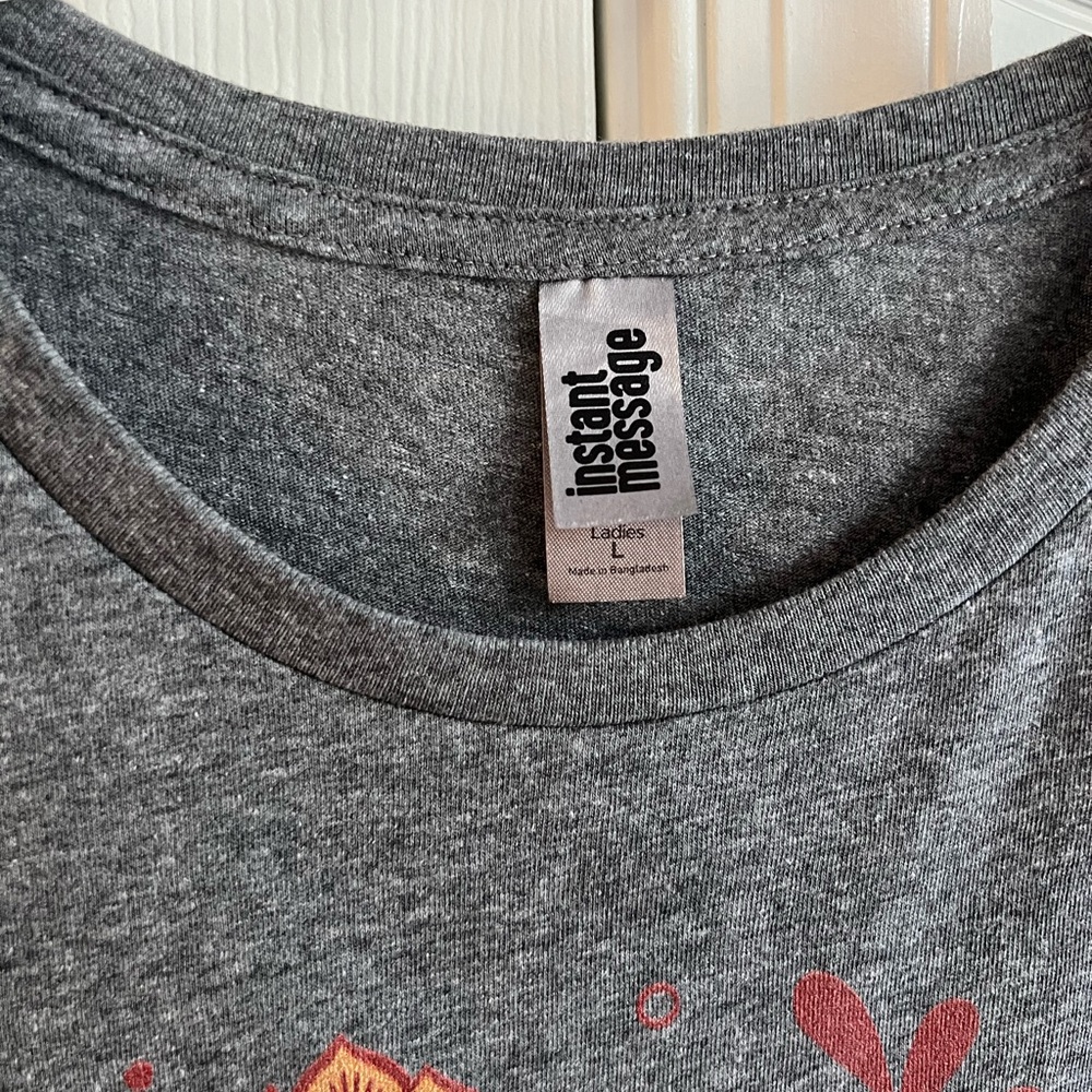 Instant Message Gray Graphic Fall Tee - Picture 2 of 5